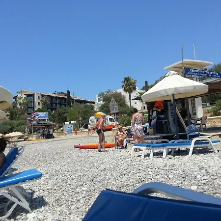 Βίλα βίλα μικαέλλα